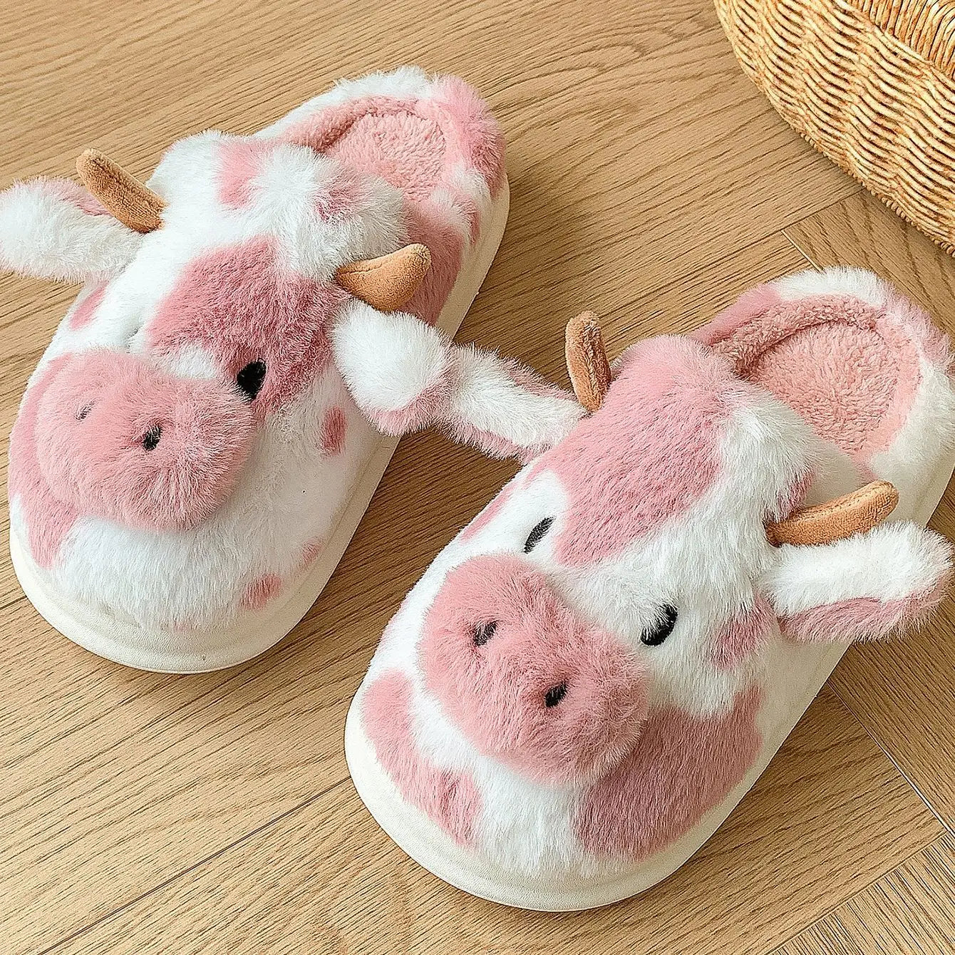 Comfy Cattle Plush Slippers™